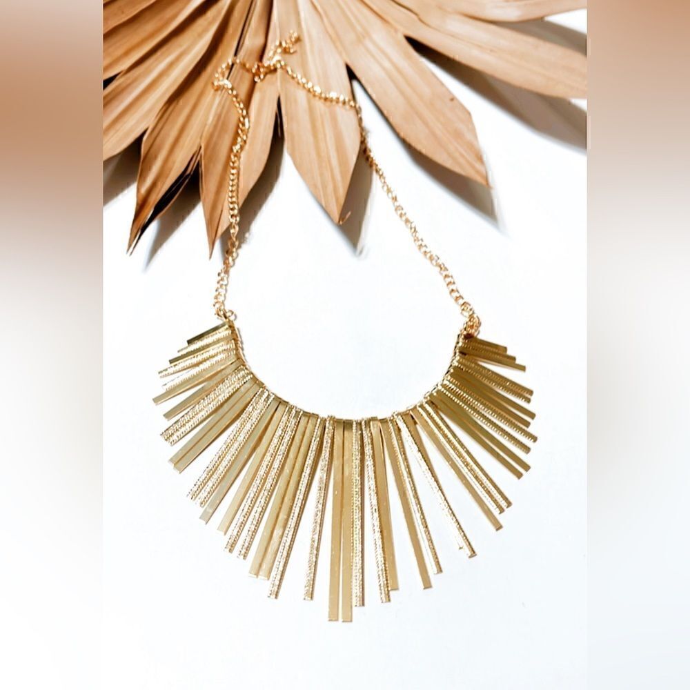Sun radiant boho necklace S585
